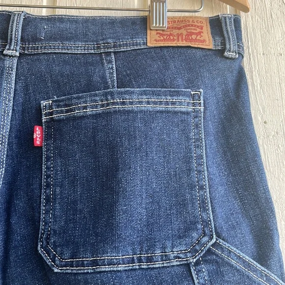 Levi’s 724 High Rise Straight Crop Jeans - Picture 6 of 8